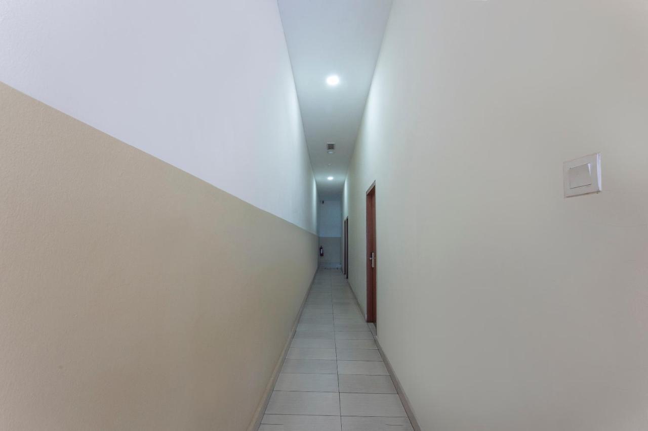 Yong Peng Super Oyo 90385 H3 Hotel מראה חיצוני תמונה