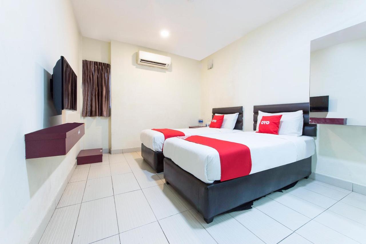 Yong Peng Super Oyo 90385 H3 Hotel מראה חיצוני תמונה